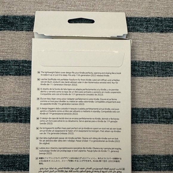 Kindle Fabric Cover (11th Generation) NEW - Picture 3 of 6